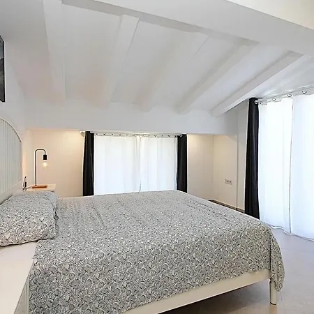 Holiday home Incredible Chalet Con Piscina Privada Girona